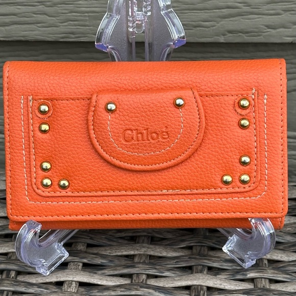 Chloe Vintage Orange Trifold Wallet Gold Accents - Picture 2 of 16